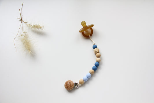 Stylish Dummy holder in Natural wood & BPA Free silicone from madebyHazel- Blues!